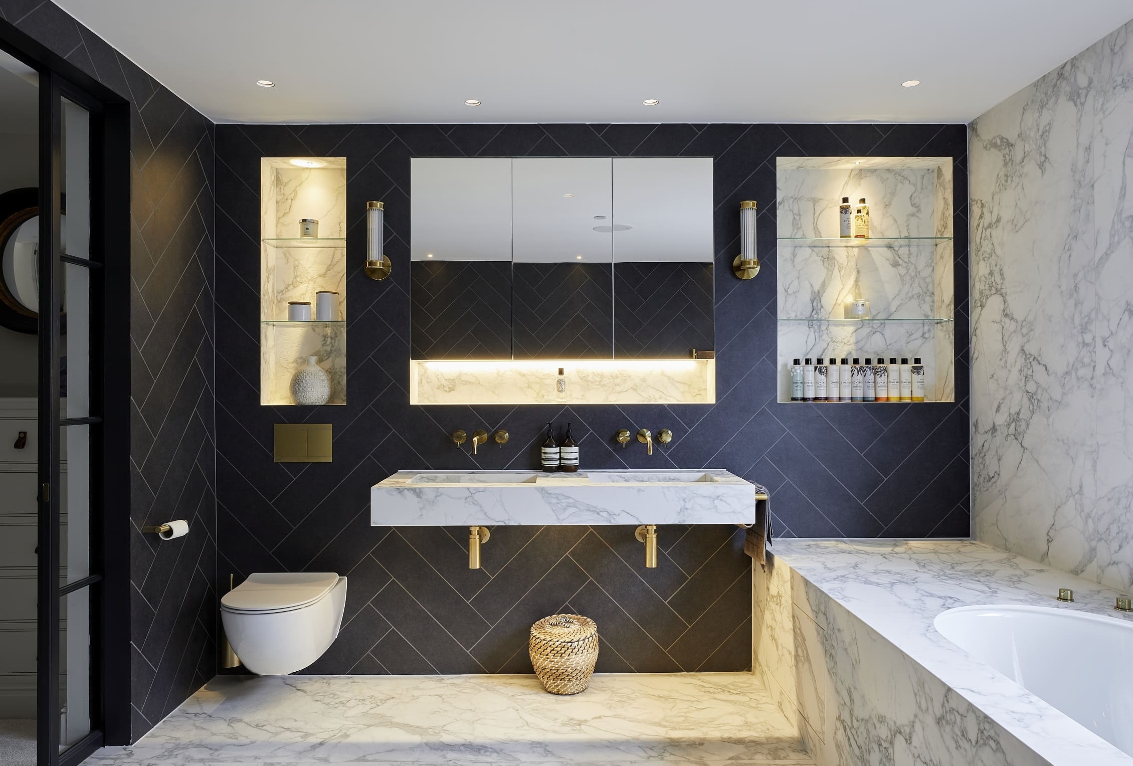 luxury bathroom